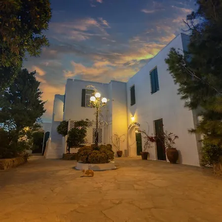 Andromeda Aparthotel 3*