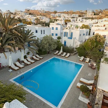 Andromeda Aparthotel 3*